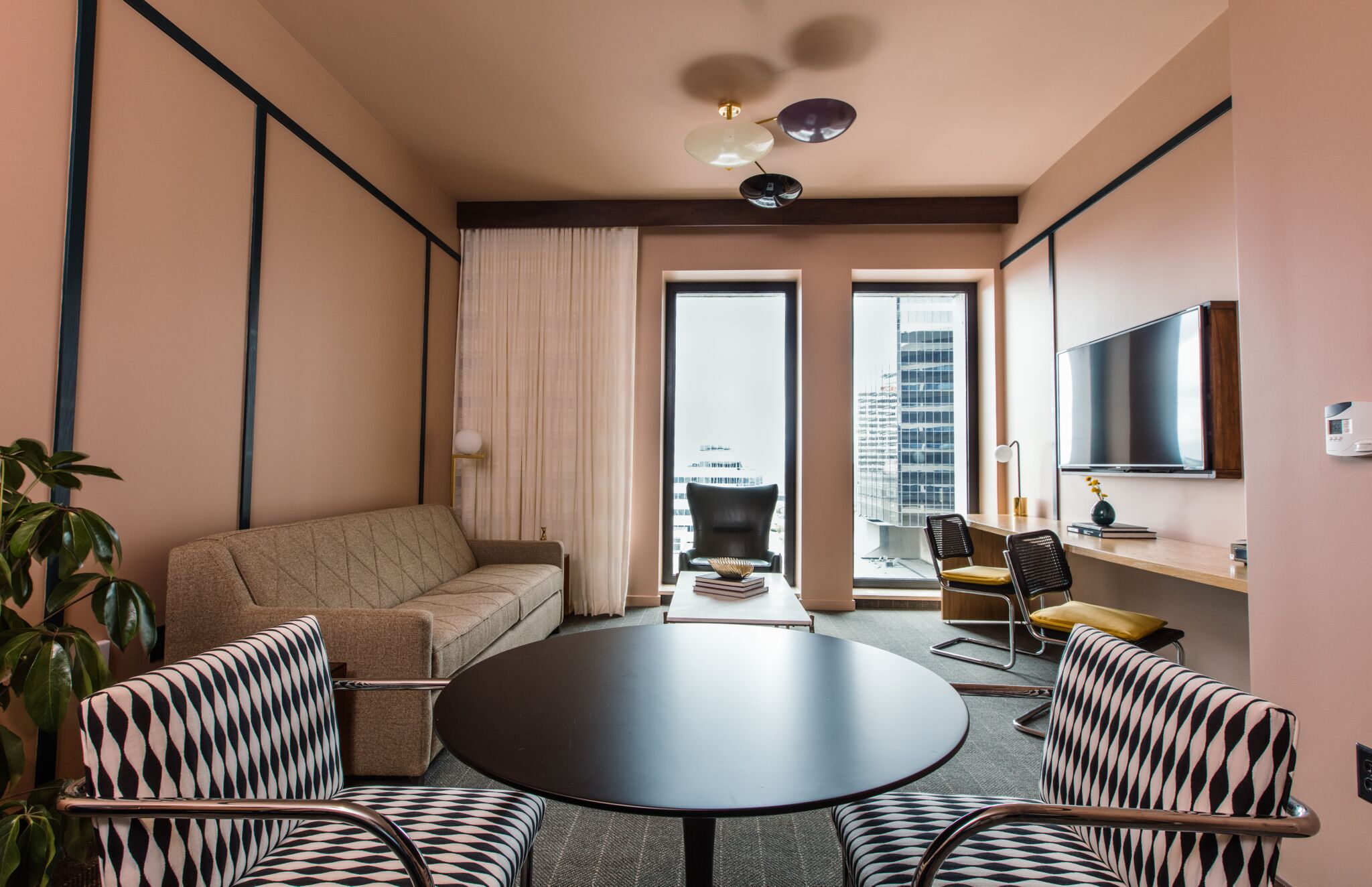 Boss Suite