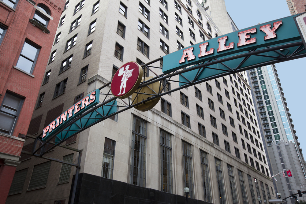 Painters Alley Sign